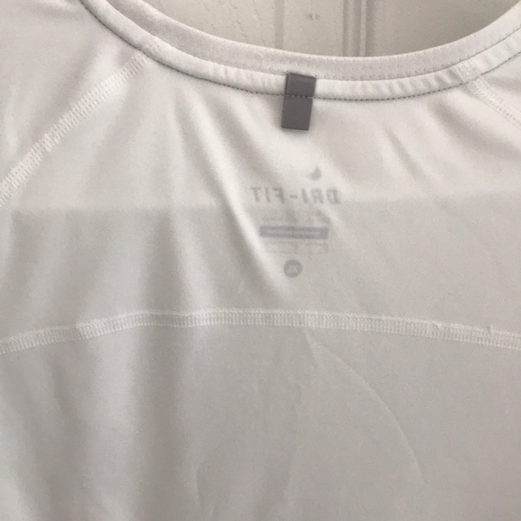 Nike top - Picture 7 of 7